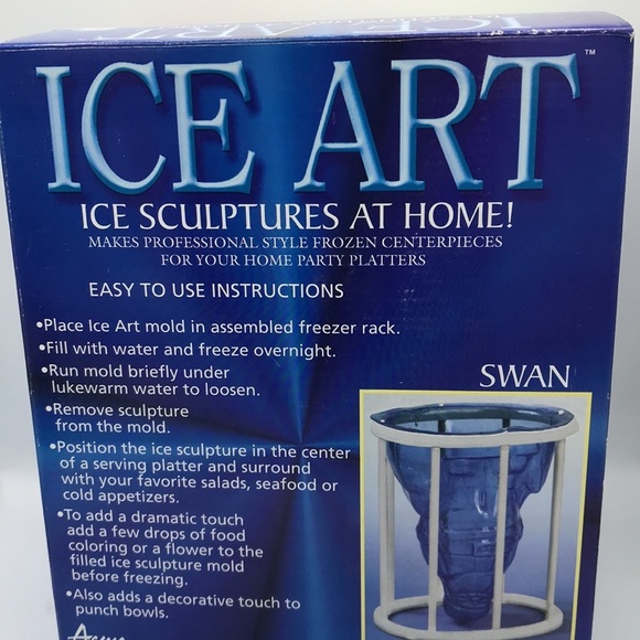 Swan ice art: Make your own ice sculpture at home - Picture 5 of 8